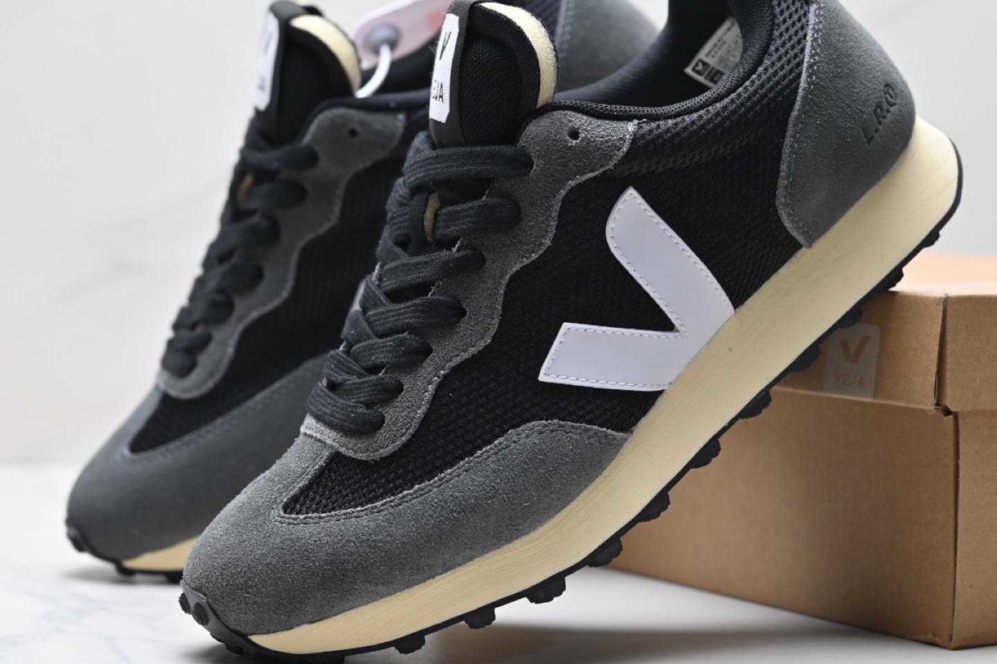 Veja Rio Branco Green Black
