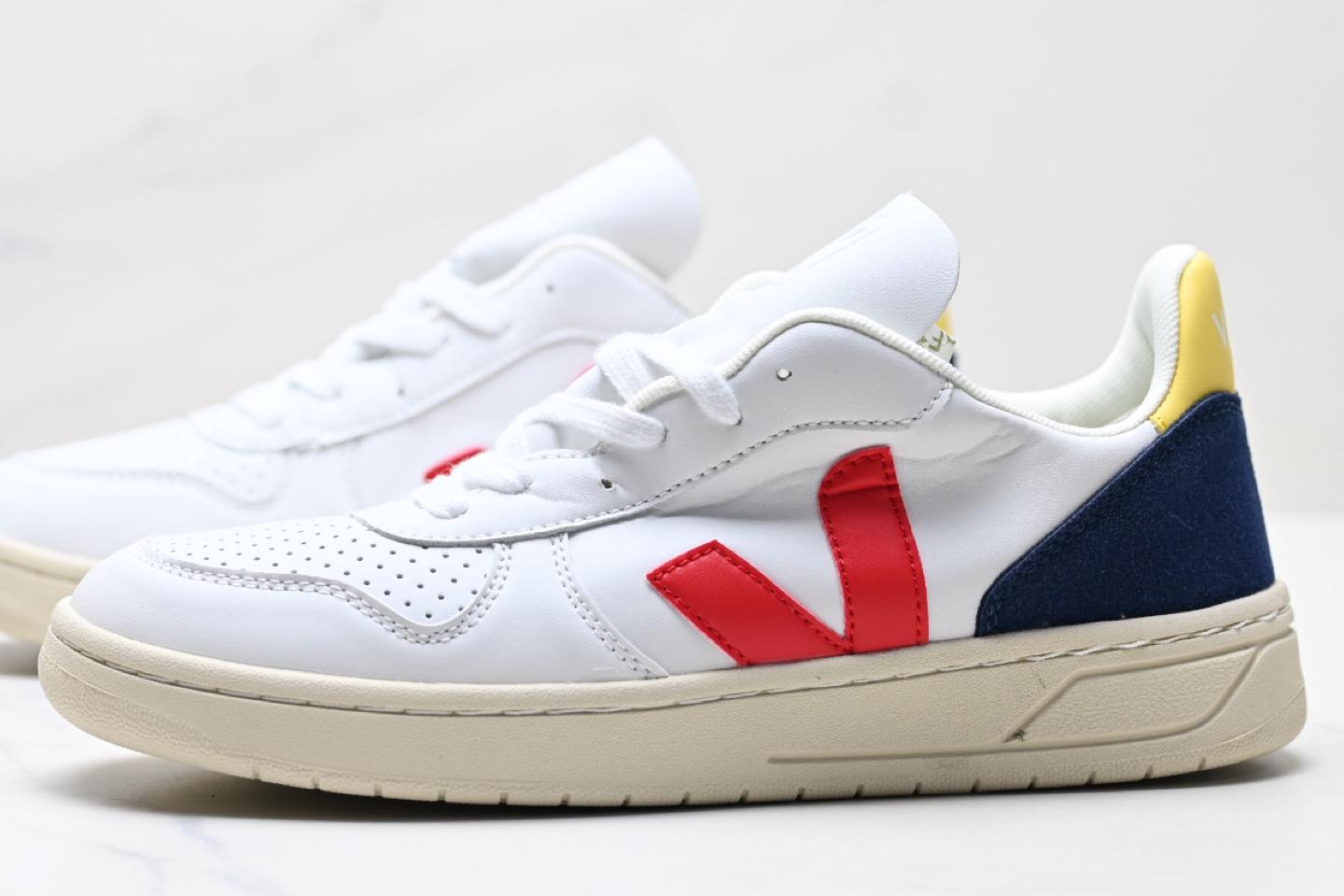 V-12 LEATHER WHITE RED YELLOW