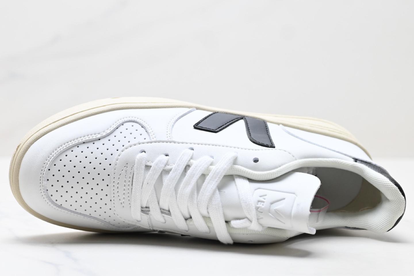 V-12 LEATHER WHITE BLACK